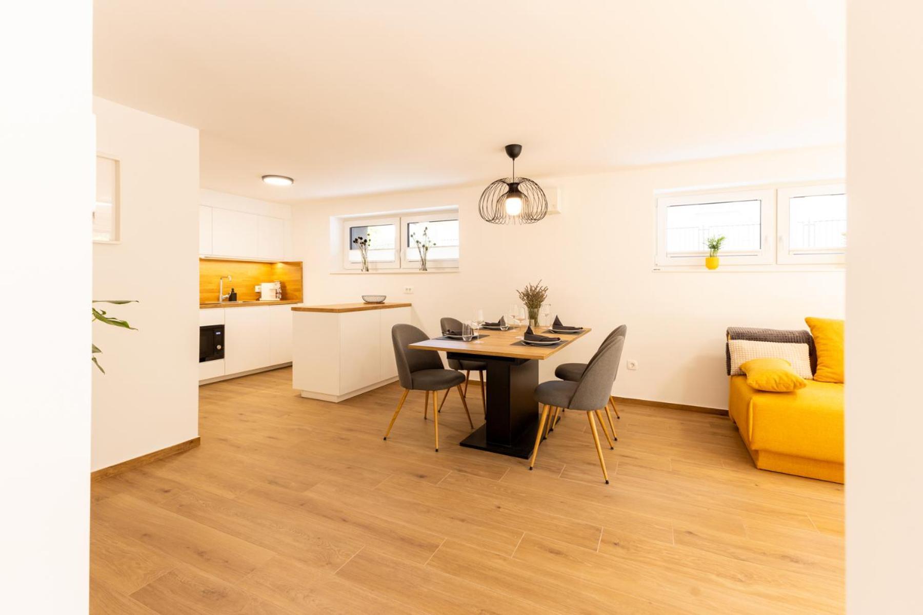 Apartmaji Klavdija Ljubljana Bagian luar foto