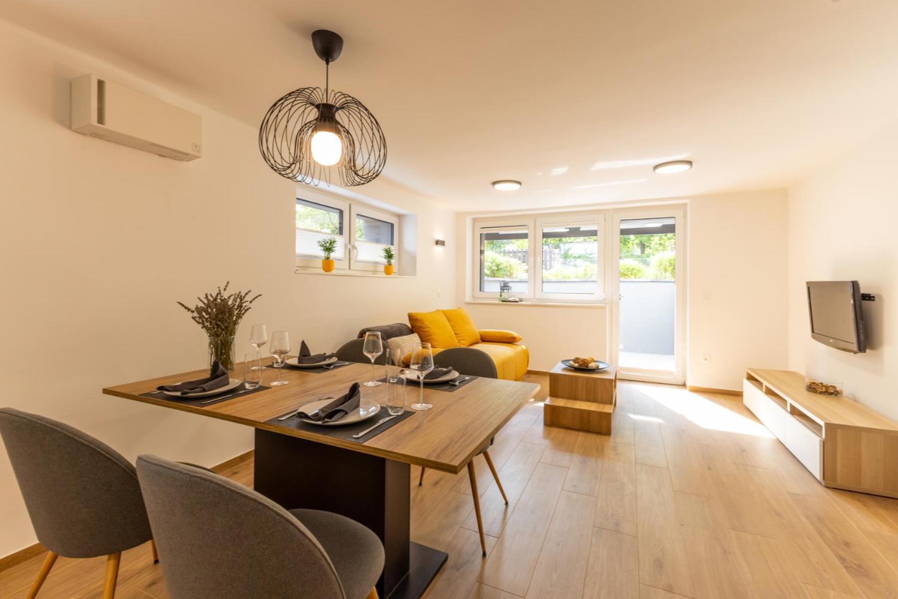 Apartmaji Klavdija Ljubljana Bagian luar foto