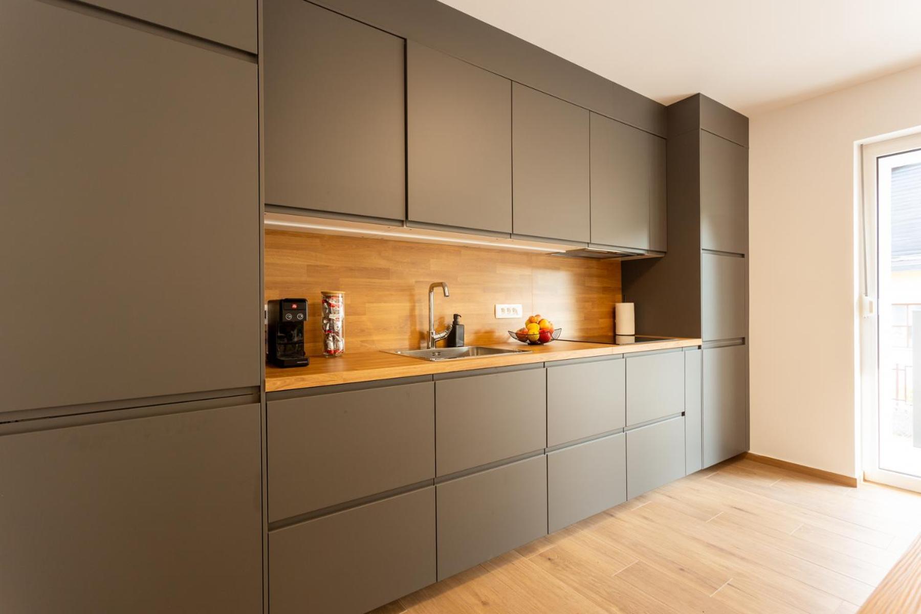 Apartmaji Klavdija Ljubljana Bagian luar foto