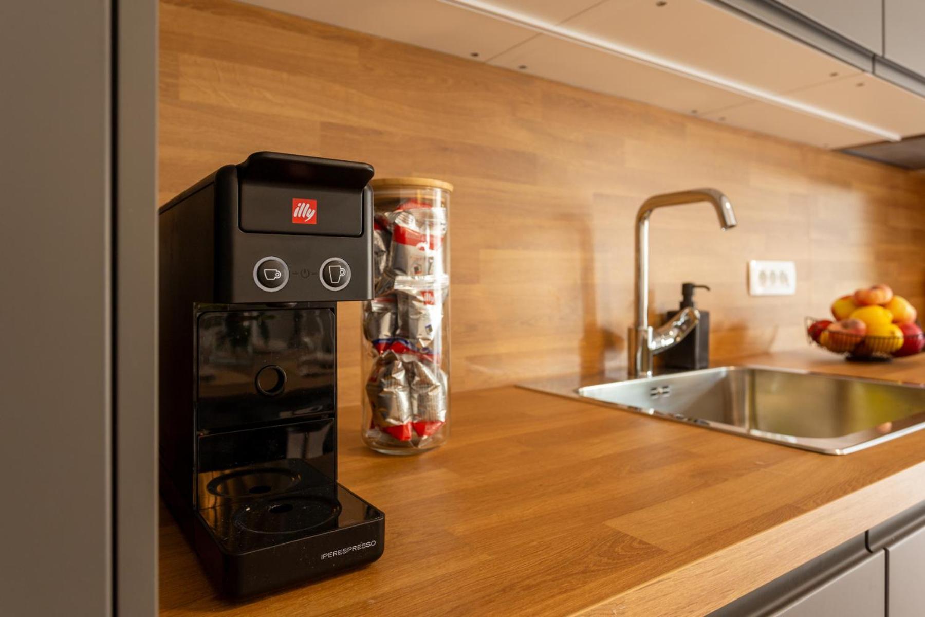 Apartmaji Klavdija Ljubljana Bagian luar foto